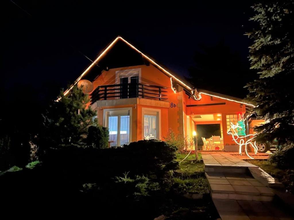 Villa Tratea - With A Heated Pool Tomici エクステリア 写真